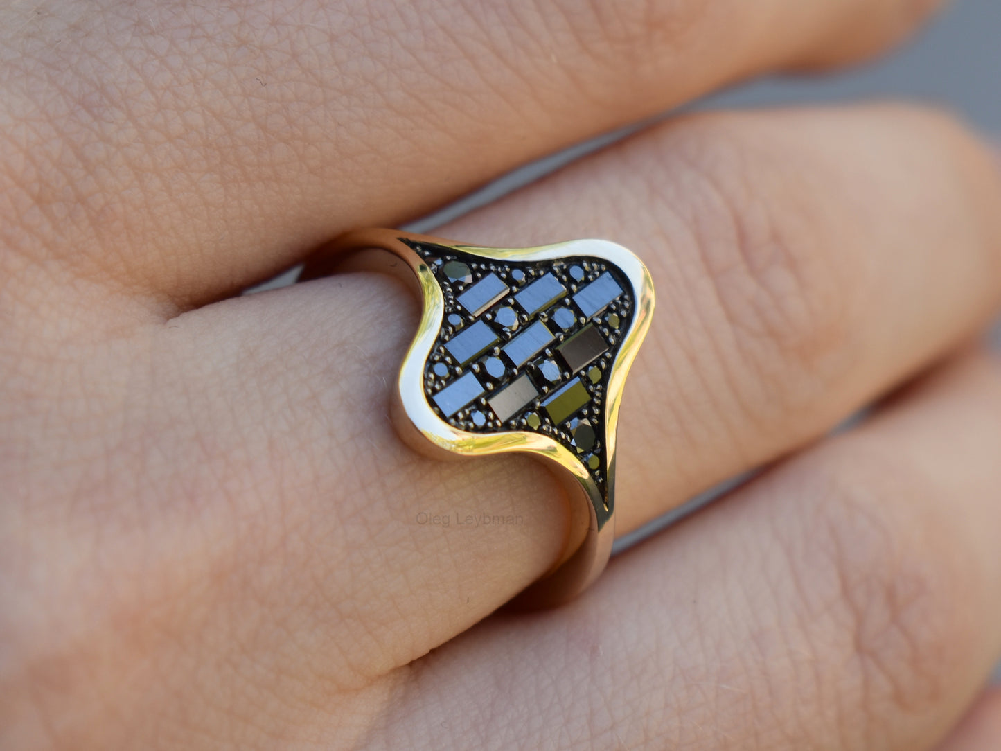 Noir Tapestry Ring