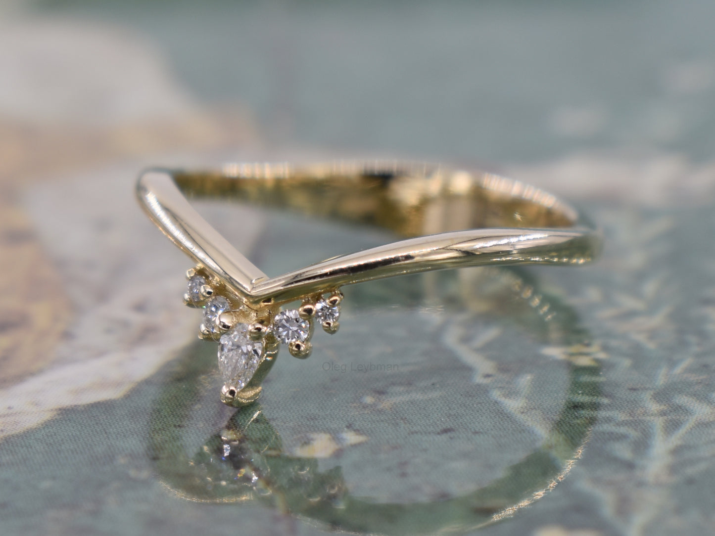 Aurora V Ring