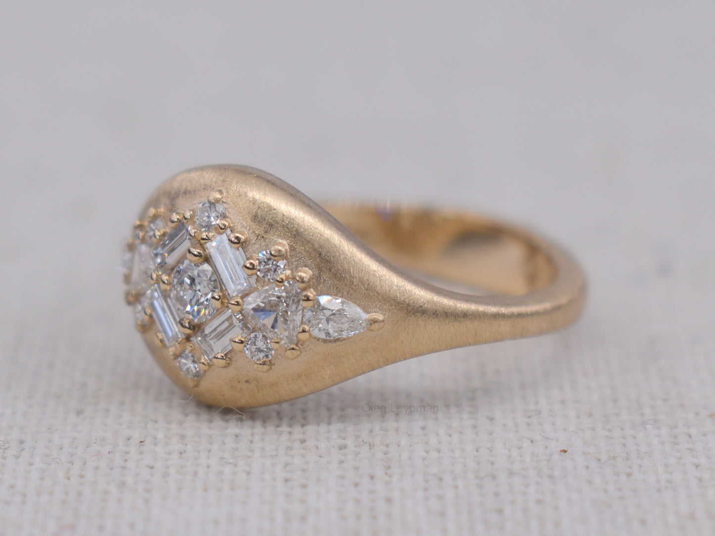 Velour Diamond Signet Ring